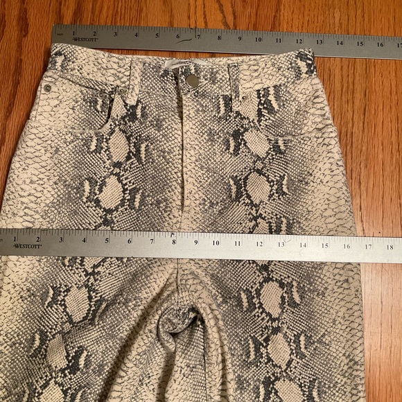 Zara Women Premium Denim Collection Jeans, Grey Snake Print, 5-Pocket, Sz 4 - Picture 13 of 15